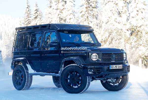 21 Mercedes Benz G Class 4x4 Squared Dancing In The Snow Mercedes Benz Worldwide